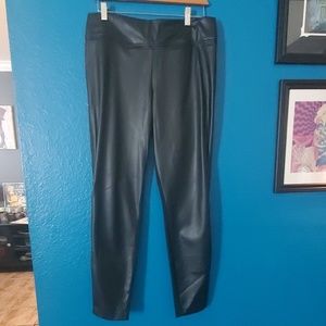 NY&Co Pull on legging